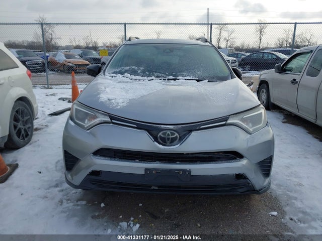 Toyota RAV4 LE 2017 2T3BFREV9HW550630 Image 12