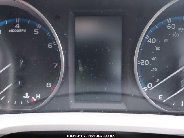 Toyota RAV4 LE 2017 2T3BFREV9HW550630 Image 15