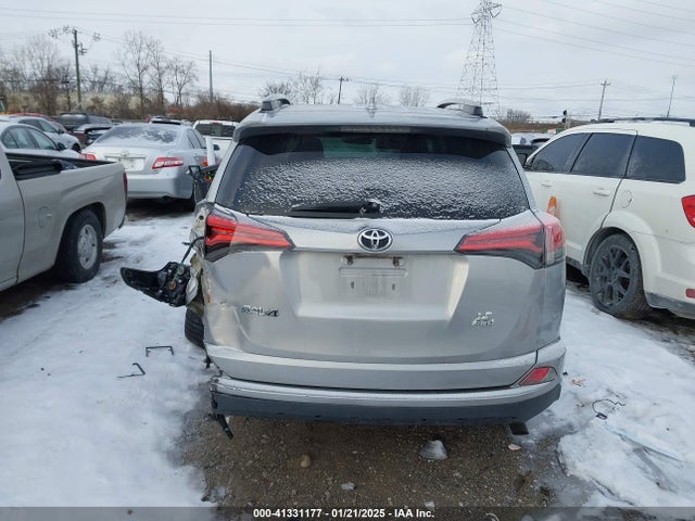 Toyota RAV4 LE 2017 2T3BFREV9HW550630 Image 16