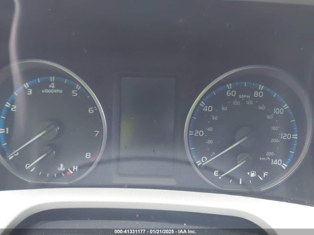 Toyota RAV4 LE 2017 2T3BFREV9HW550630 Image 7