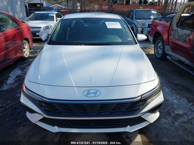 Hyundai ELANTRA SEL 2024 KMHLM4DG0RU769504 Image 28