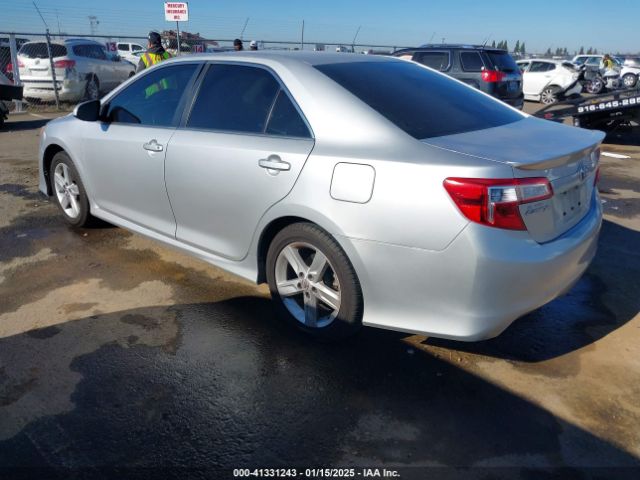 4T1BF1FK3EU424791 Toyota CAMRY SE