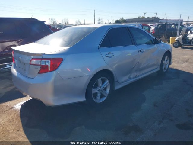 4T1BF1FK3EU424791 Toyota CAMRY SE