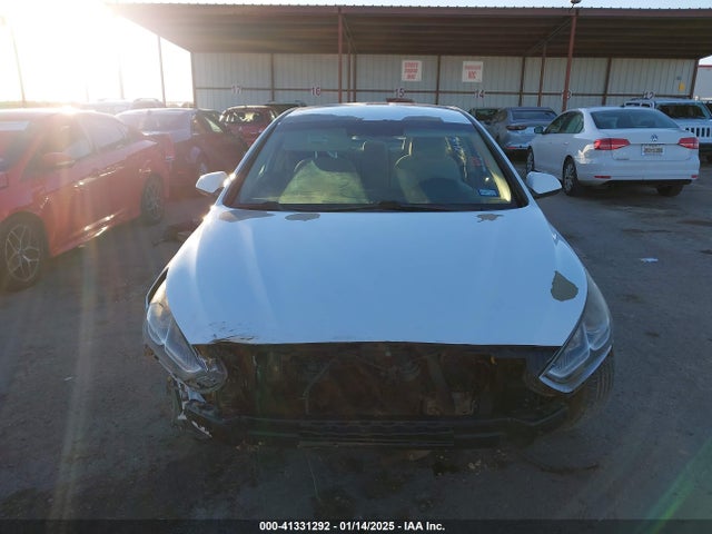 5NPE24AF0JH606798 Hyundai SONATA SE