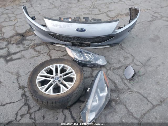 1FMCU0CZ8NUA26529 Ford Escape Sel Hybrid