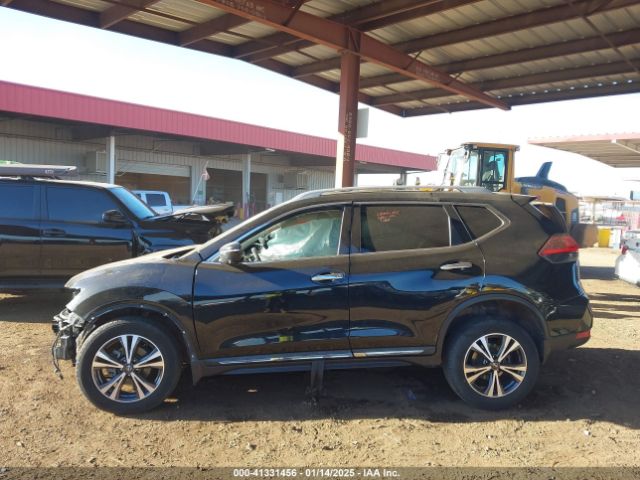 5N1AT2MV4HC827180 Nissan Rogue Sl