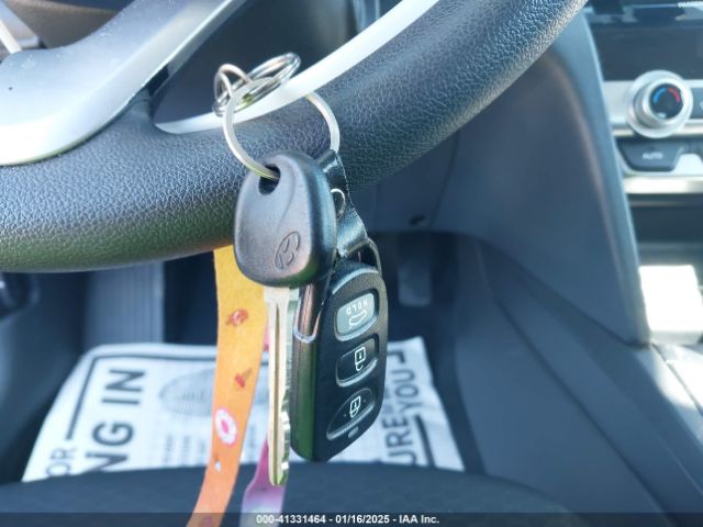 5NPD74LF7LH596347 Hyundai ELANTRA SE
