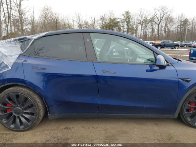 7SAYGDEFXRA268040 Tesla Model Y Performance Dual Motor All-wheel Drive