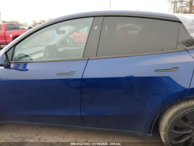 7SAYGDEFXRA268040 Tesla Model Y Performance Dual Motor All-wheel Drive