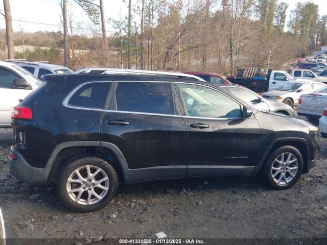 1C4PJLCS5EW105809 Jeep Cherokee Latitude