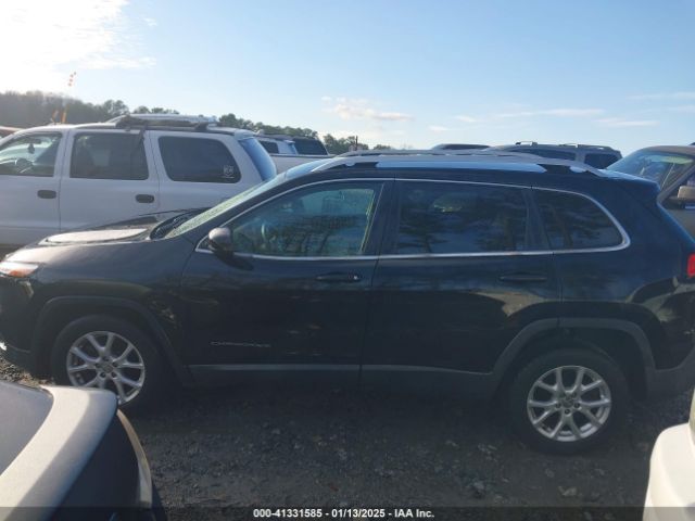 1C4PJLCS5EW105809 Jeep Cherokee Latitude