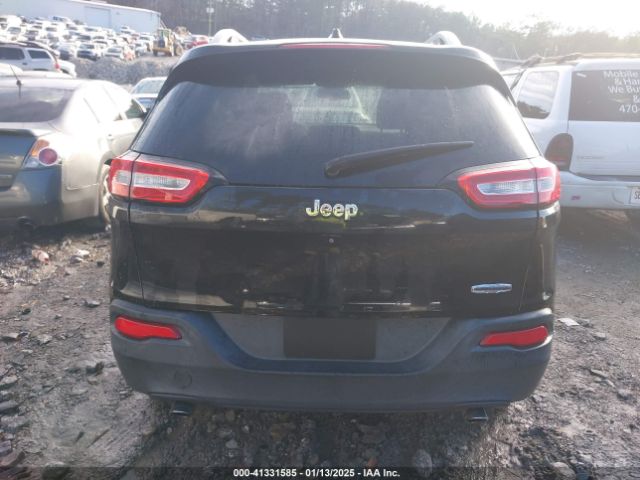 1C4PJLCS5EW105809 Jeep Cherokee Latitude