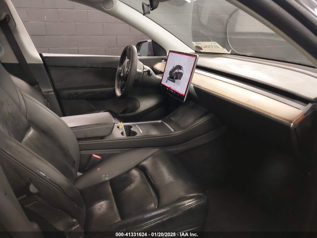 2022 TESLA MODEL Y 7SAYGDEEXNF423142 Photo 4