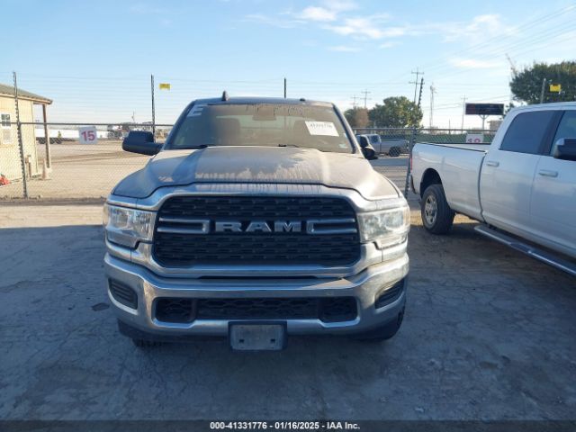 3C6UR5DJ8NG137253 RAM 2500 Big Horn  4x4 6'4 Box