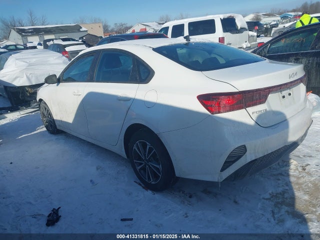 41331815 :رقم المزاد ، 3KPF24AD9PE577155 vin ، 2023 Kia Forte Lxs مزاد بيع