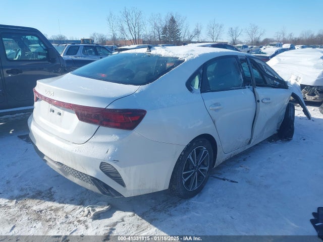 41331815 :رقم المزاد ، 3KPF24AD9PE577155 vin ، 2023 Kia Forte Lxs مزاد بيع