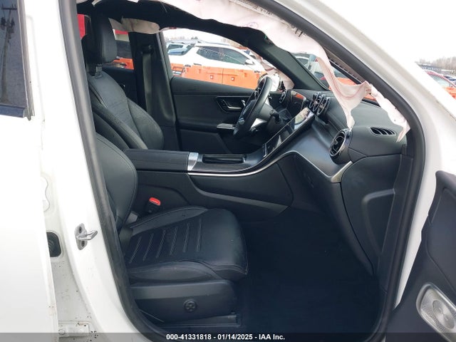 W1NKM4HB8RF115202 Mercedes-Benz m254