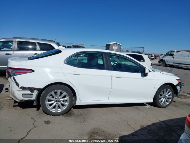 Toyota CAMRY LE 2019 4T1B11HK2KU258285 Image 12