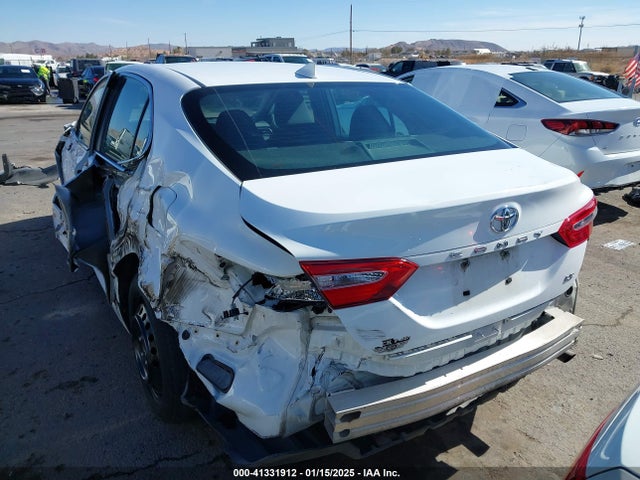 Toyota CAMRY LE 2019 4T1B11HK2KU258285 Image 15