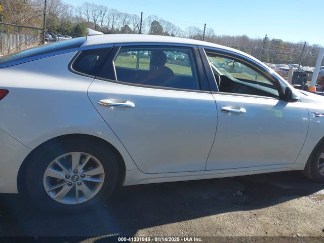KIA Optima Lx 2016 KNAGT4L3XG5088228 Image 13