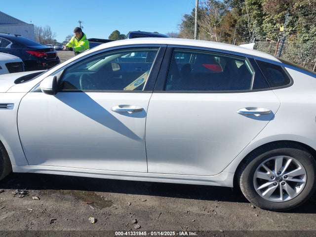 KIA Optima Lx 2016 KNAGT4L3XG5088228 Image 14