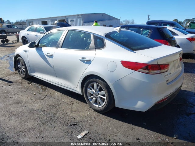 KIA Optima Lx 2016 KNAGT4L3XG5088228 Image 3