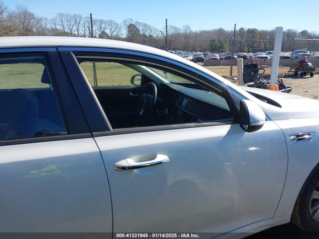 KIA Optima Lx 2016 KNAGT4L3XG5088228 Image 6