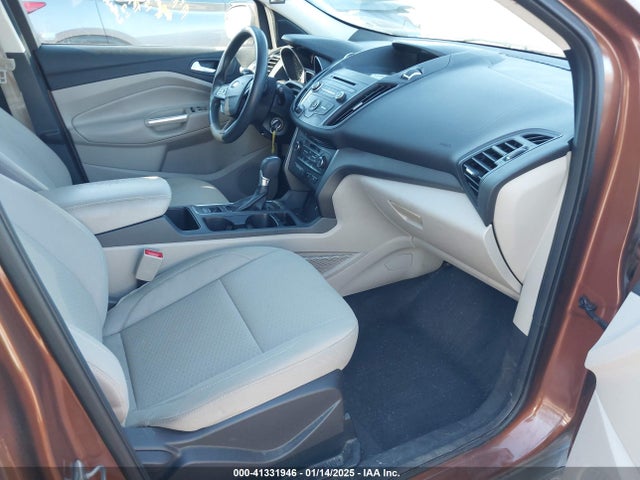 Ford ESCAPE SE 2017 1FMCU0GD2HUB08825 Image 5