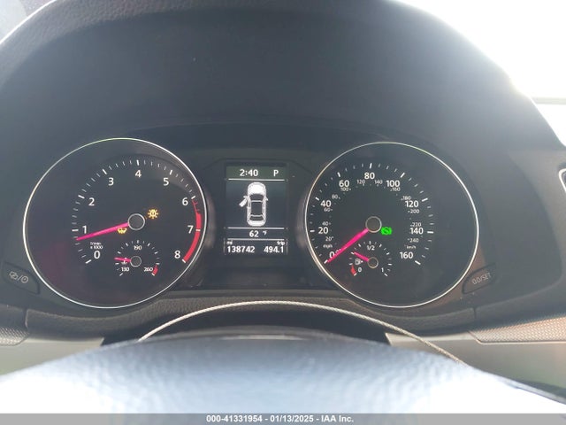1VWAT7A35GC048306 Volkswagen Passat 1.8t S