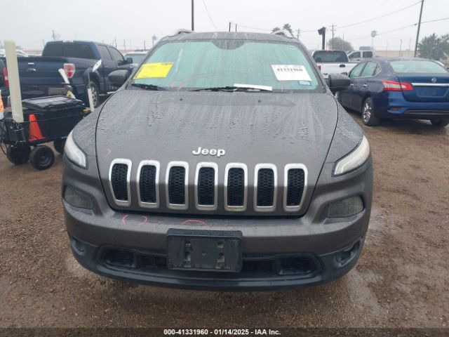 1C4PJMLX9JD618973 Jeep Cherokee Latitude Plus 4x4