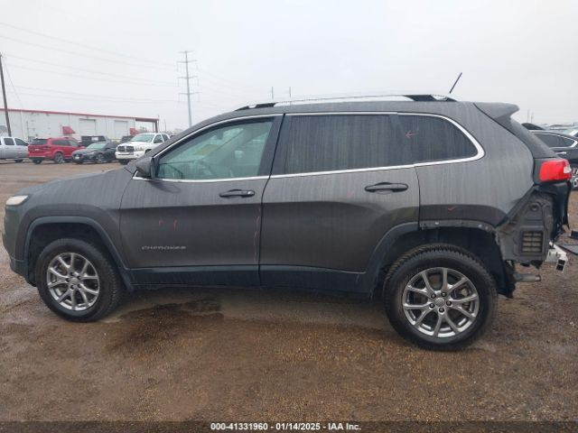 1C4PJMLX9JD618973 Jeep Cherokee Latitude Plus 4x4
