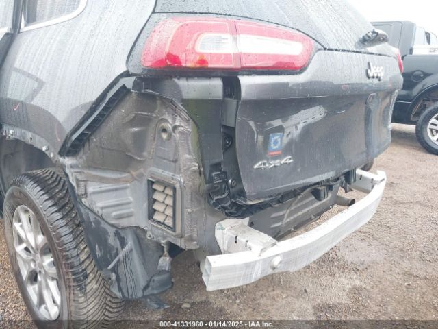 1C4PJMLX9JD618973 Jeep Cherokee Latitude Plus 4x4