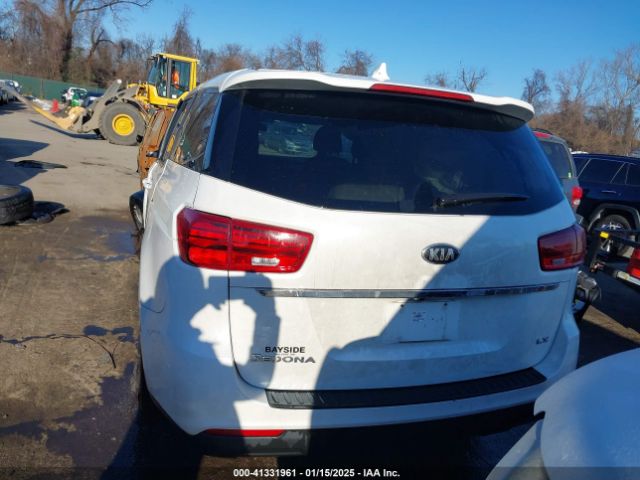 KNDMB5C18K6540726 KIA SEDONA LX