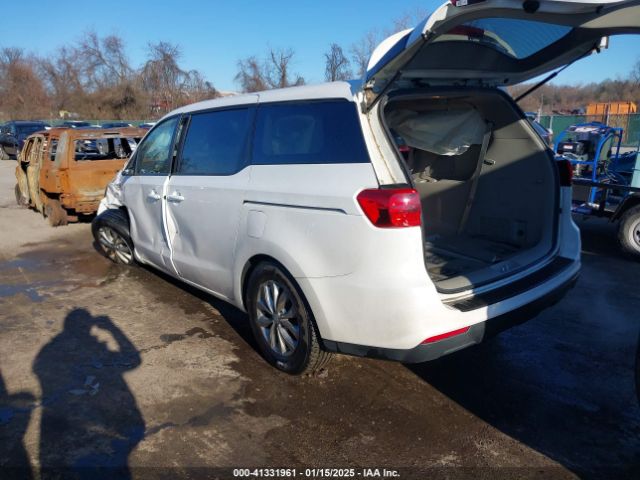 KNDMB5C18K6540726 KIA SEDONA LX