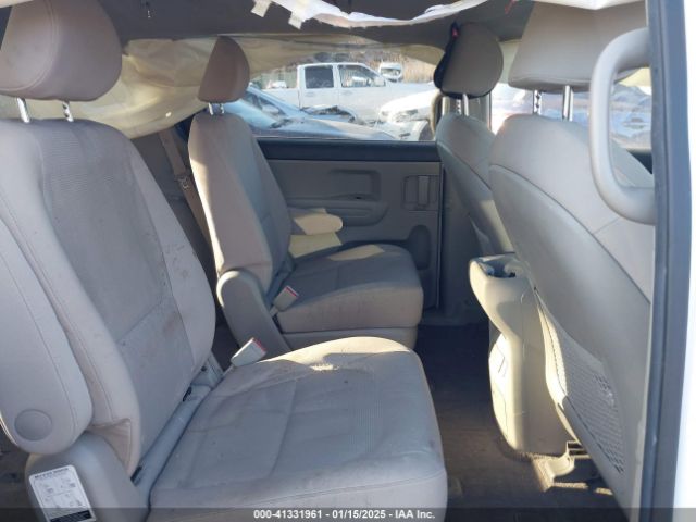 KNDMB5C18K6540726 KIA SEDONA LX