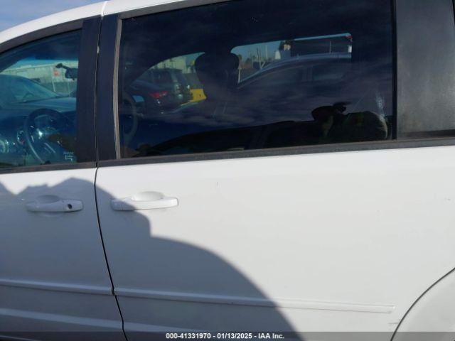 2C4RDGBG6GR105835 Dodge Grand Caravan Se