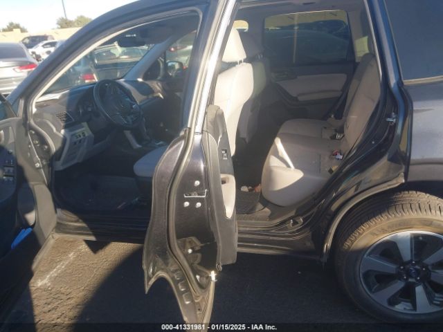 JF2SJAEC5HH418440 Subaru Forester 2.5i Premium