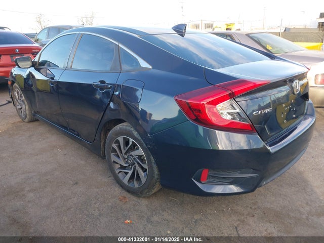 Honda CIVIC EX 2018 2HGFC2F75JH550889 Image 3
