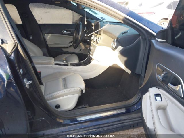 2017 MERCEDES-BENZ CLA 250 WDDSJ4EB6HN489452 Photo 4