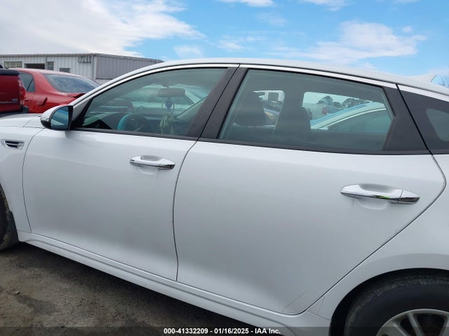 KIA Optima Lx 2016 5XXGT4L37GG030124 Image 13