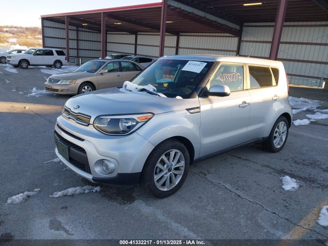 KIA SOUL + 2017 KNDJP3A54H7418463 Image 2