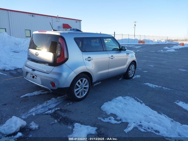 KIA SOUL + 2017 KNDJP3A54H7418463 Image 4