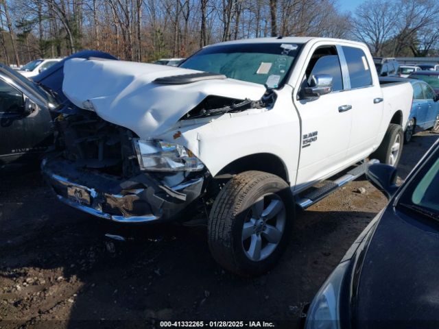 3C6RR7KG5LG134512 RAM 1500 Classic Tradesman  4x4 5'7 Box
