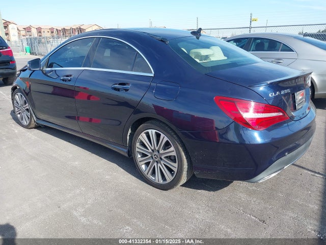 Mercedes-Benz CLA 250 2018 WDDSJ4EB4JN637135 Image 3