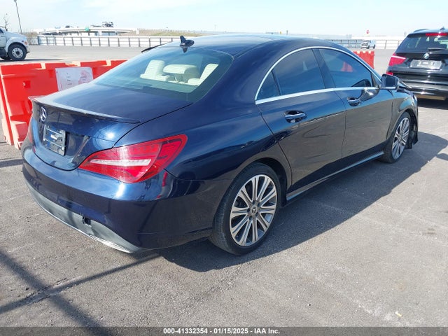 Mercedes-Benz CLA 250 2018 WDDSJ4EB4JN637135 Image 4