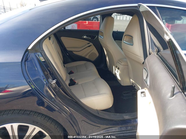 Mercedes-Benz CLA 250 2018 WDDSJ4EB4JN637135 Image 8