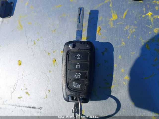 3KPC24A39KE079802 Hyundai ACCENT SE