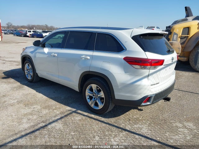 5TDYZRFH3JS256822 Toyota Highlander