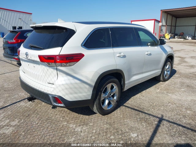 5TDYZRFH3JS256822 Toyota Highlander