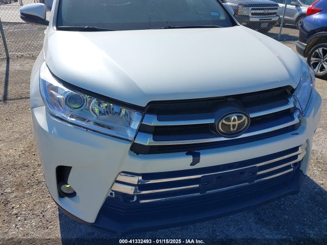 5TDYZRFH3JS256822 Toyota Highlander